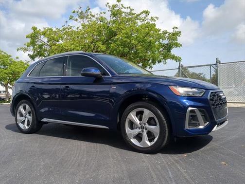 2023 Audi Q5 45 S line Premium Plus