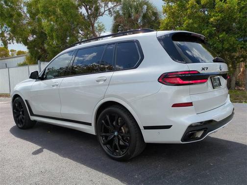 2024 BMW X7 xDrive40i