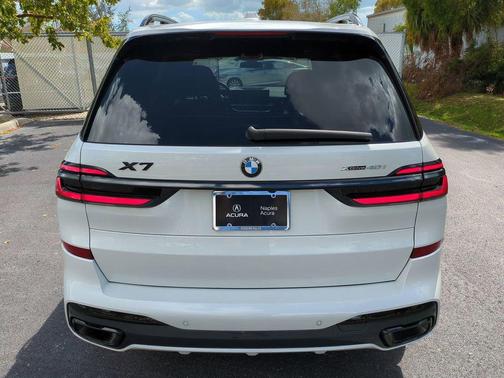 2024 BMW X7 xDrive40i