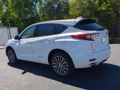 2025 Acura RDX Advance Package