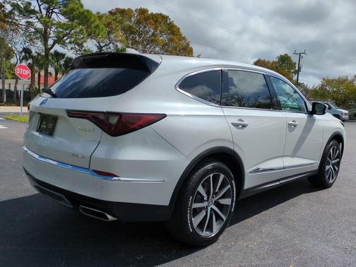 Platinum White Pearl 2026 Acura MDX Technology Package