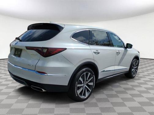 Platinum White Pearl 2026 Acura MDX Technology Package
