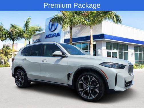 Mineral White Metallic 2024 BMW X5 sDrive40i