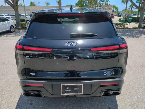 Mineral Black 2024 INFINITI QX60 Pure