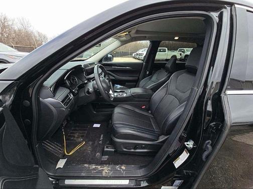 Mineral Black 2024 INFINITI QX60 Pure