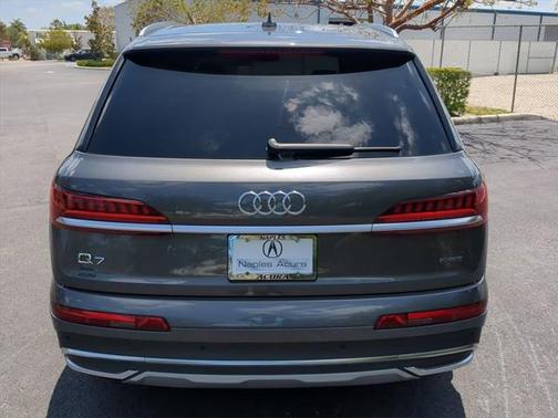 2021 Audi Q7 45 Premium