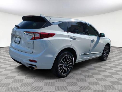 Platinum White Pearl 2026 Acura RDX Advance Package