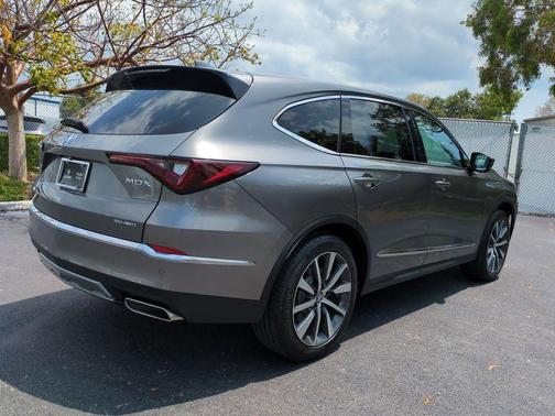 Liquid Carbon Metallic 2026 Acura MDX Technology Package