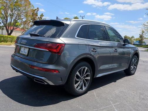 2022 Audi Q5 45 S line Premium Plus