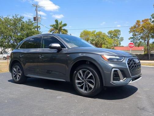 2022 Audi Q5 45 S line Premium Plus