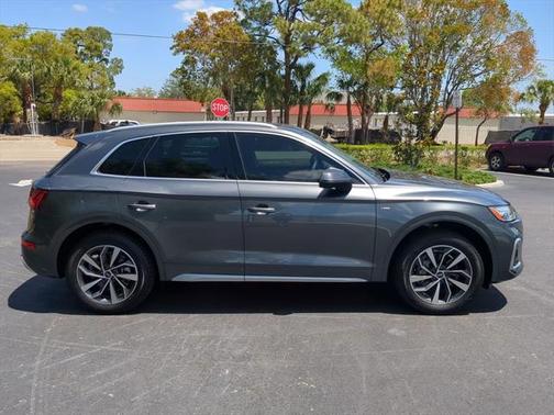 2022 Audi Q5 45 S line Premium Plus