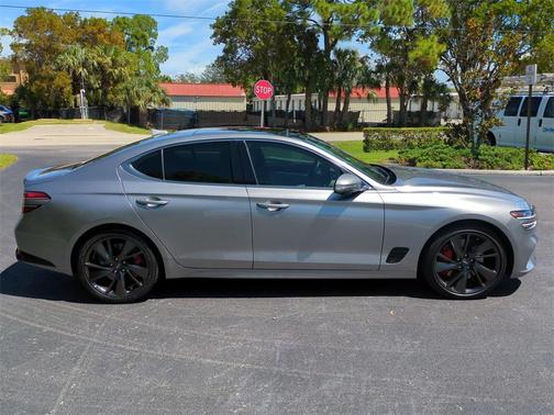 2022 Genesis G70 3.3T RWD