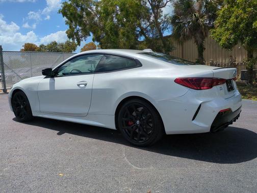Mineral White Metallic 2025 BMW M440 i
