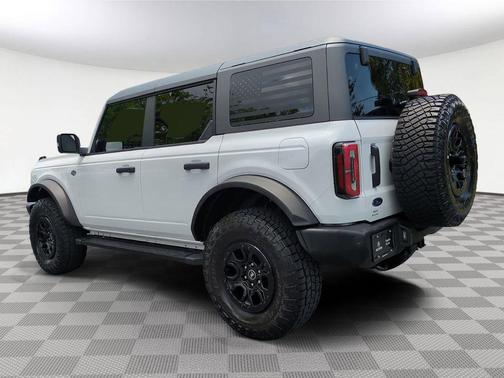 Oxford White 2023 Ford Bronco Wildtrak