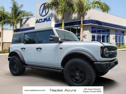 Oxford White 2023 Ford Bronco Wildtrak
