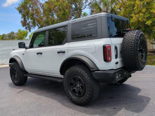 Oxford White 2023 Ford Bronco Wildtrak