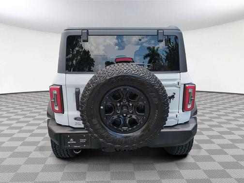 Oxford White 2023 Ford Bronco Wildtrak