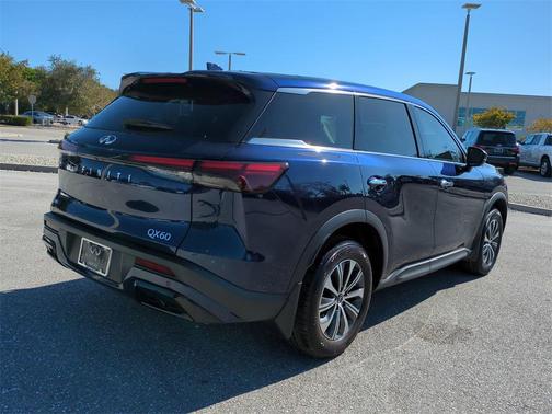 2023 INFINITI QX60 Pure