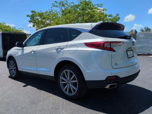 Platinum White Pearl 2024 Acura RDX Technology Package
