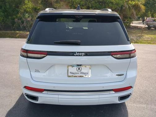 2023 Jeep Grand Cherokee Summit