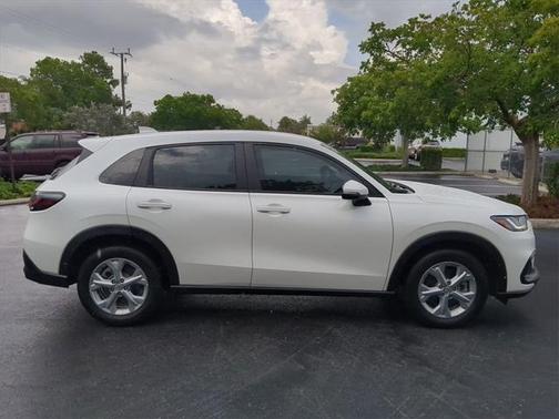 2023 Honda HR-V LX