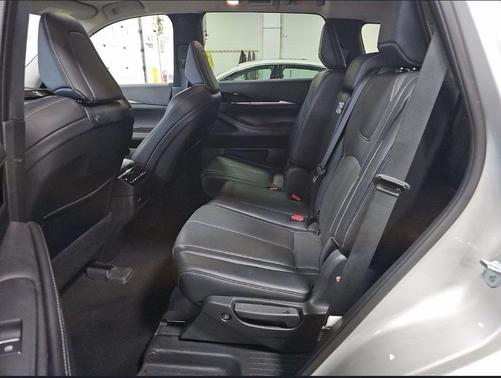 2023 INFINITI QX60 Pure