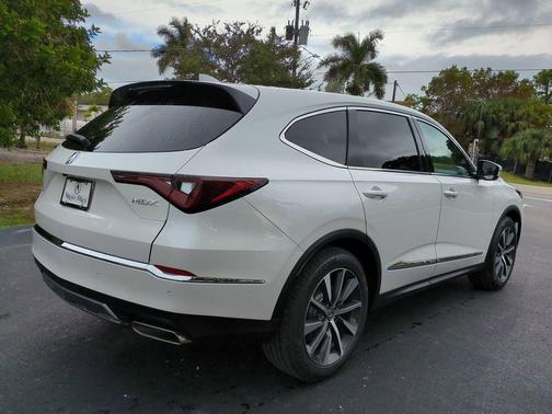 Platinum White Pearl 2026 Acura MDX Technology Package