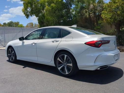 2025 Acura TLX Technology