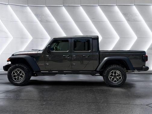 Granite Crystal Clearcoat Metallic 2026 Jeep Gladiator Rubicon