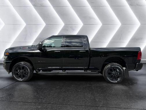 Diamond Black 2026 RAM 2500 Big Horn