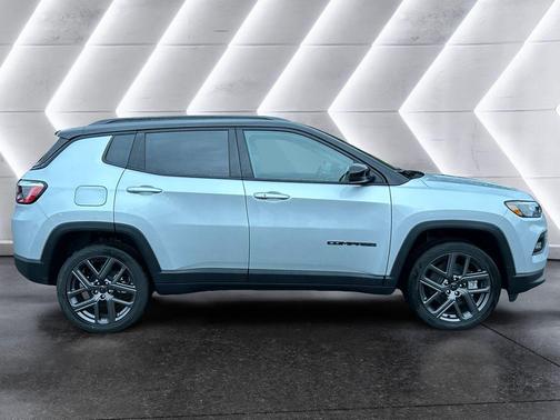 Silver Zynith 2026 Jeep Compass Limited