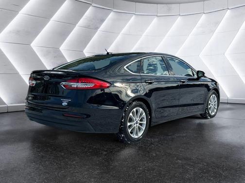 2020 Ford Fusion Energi Titanium