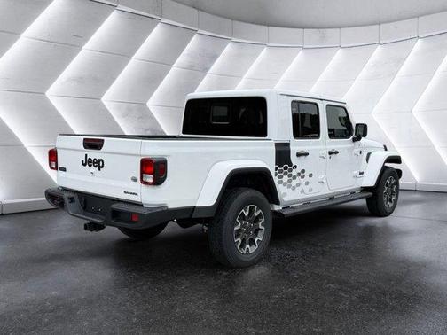 Bright White Clearcoat 2026 Jeep Gladiator Sport
