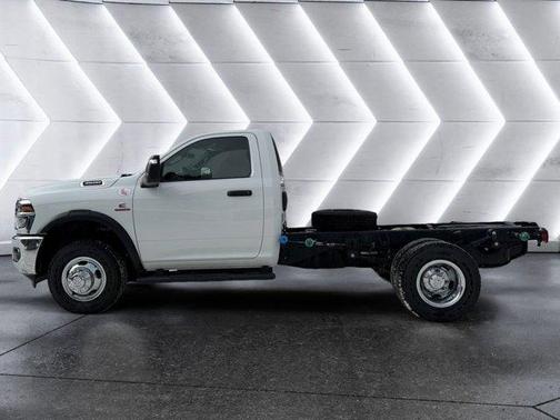 2026 RAM 3500 Tradesman/Big Horn