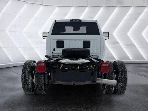 2026 RAM 3500 Tradesman/Big Horn