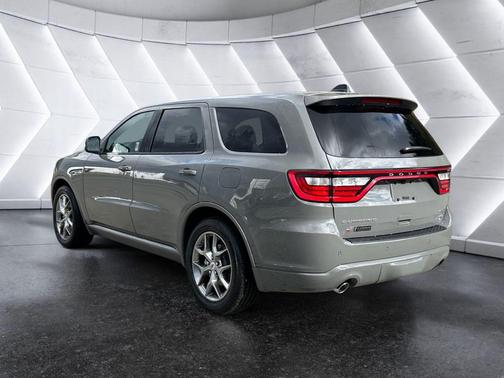 Destroyer Gray Clearcoat 2026 Dodge Durango GT HEMI V8