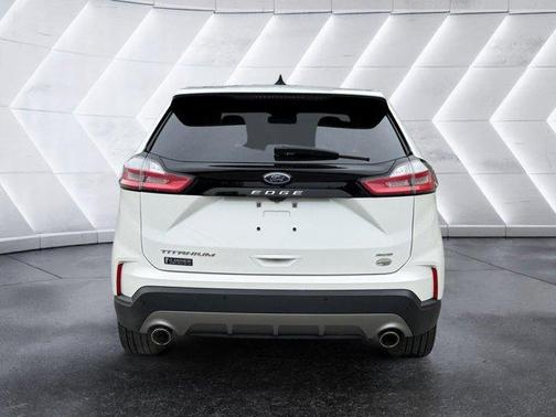 White Metallic 2024 Ford Edge Titanium