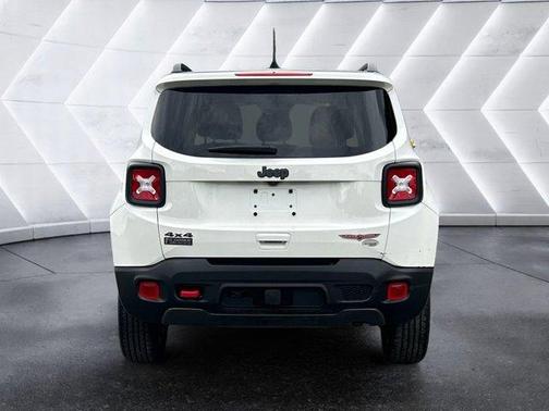 2021 Jeep Renegade Trailhawk