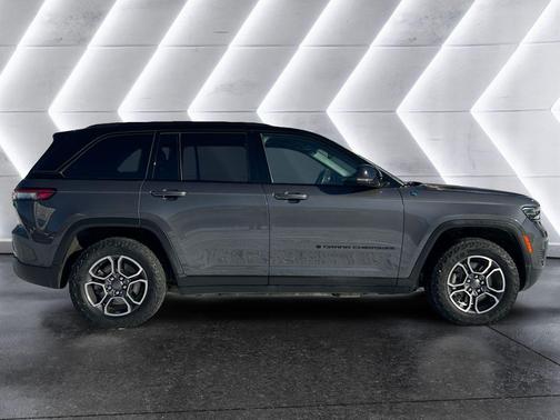 2023 Jeep Grand Cherokee 4xe Trailhawk
