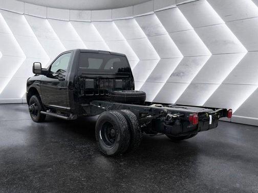 2026 RAM 3500 Tradesman/Big Horn