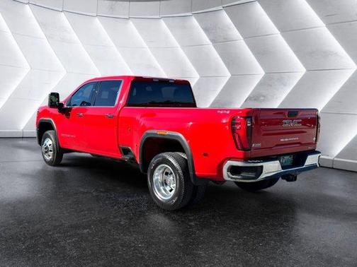 2024 GMC Sierra 3500 SLT