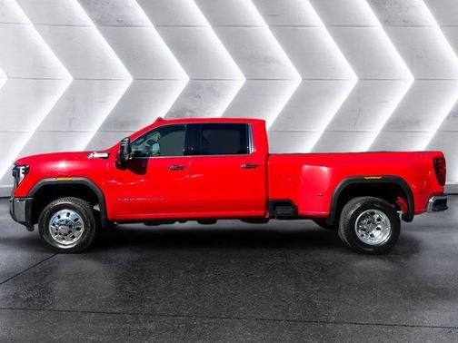 2024 GMC Sierra 3500 SLT
