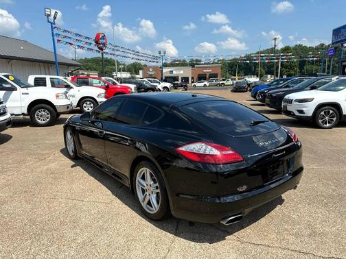 2011 Porsche Panamera 4