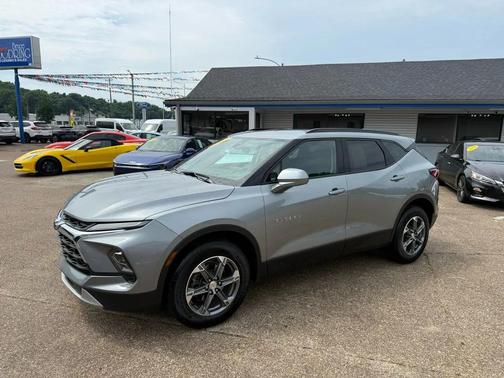 Sterling Gray Metallic 2024 Chevrolet Blazer 2LT