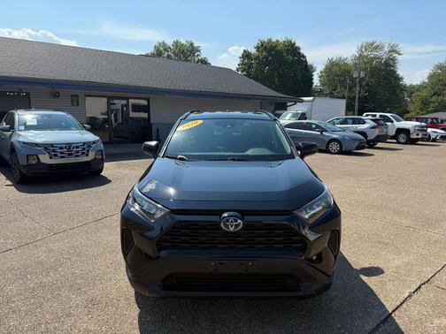 2020 Toyota RAV4 Hybrid LE