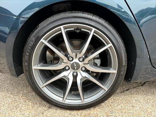 2023 Genesis G70 2.0T AWD