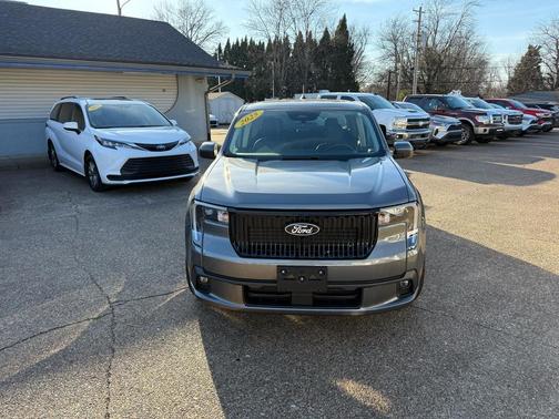 2025 Ford Maverick Lobo Standard