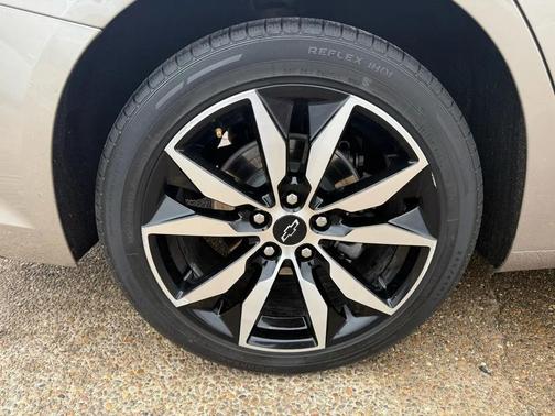 2024 Chevrolet Malibu FWD RS