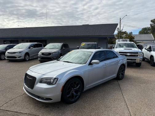 2023 Chrysler 300 S