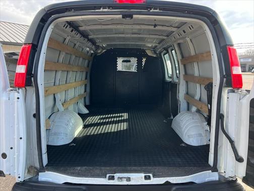 2022 Chevrolet Express 2500 RWD 2500 Regular Wheelbase WT